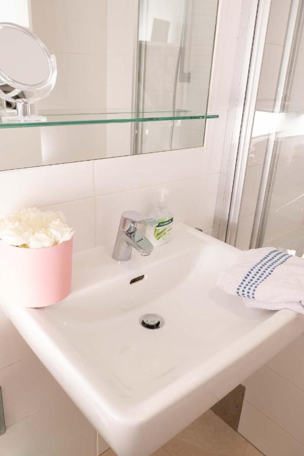 2 Rooms & Balcony - Top Location! Vienna Luaran gambar